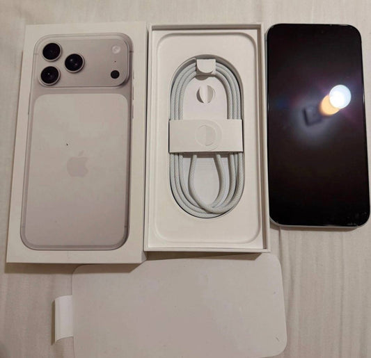 iPhone 17 Pro Max 256 - Dostawca